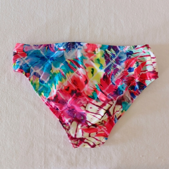 VENUS Tropical Floral Print Bikini Set, size 8 - Picture 11 of 15